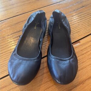 Cole Haan Vintage Black Leather Women's ballet flats size 8.5